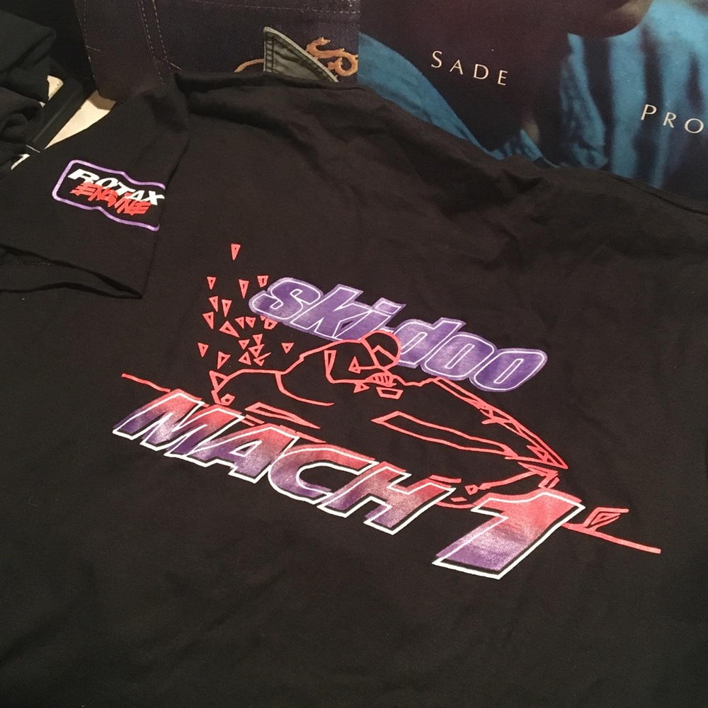Single stitch vintage shirt